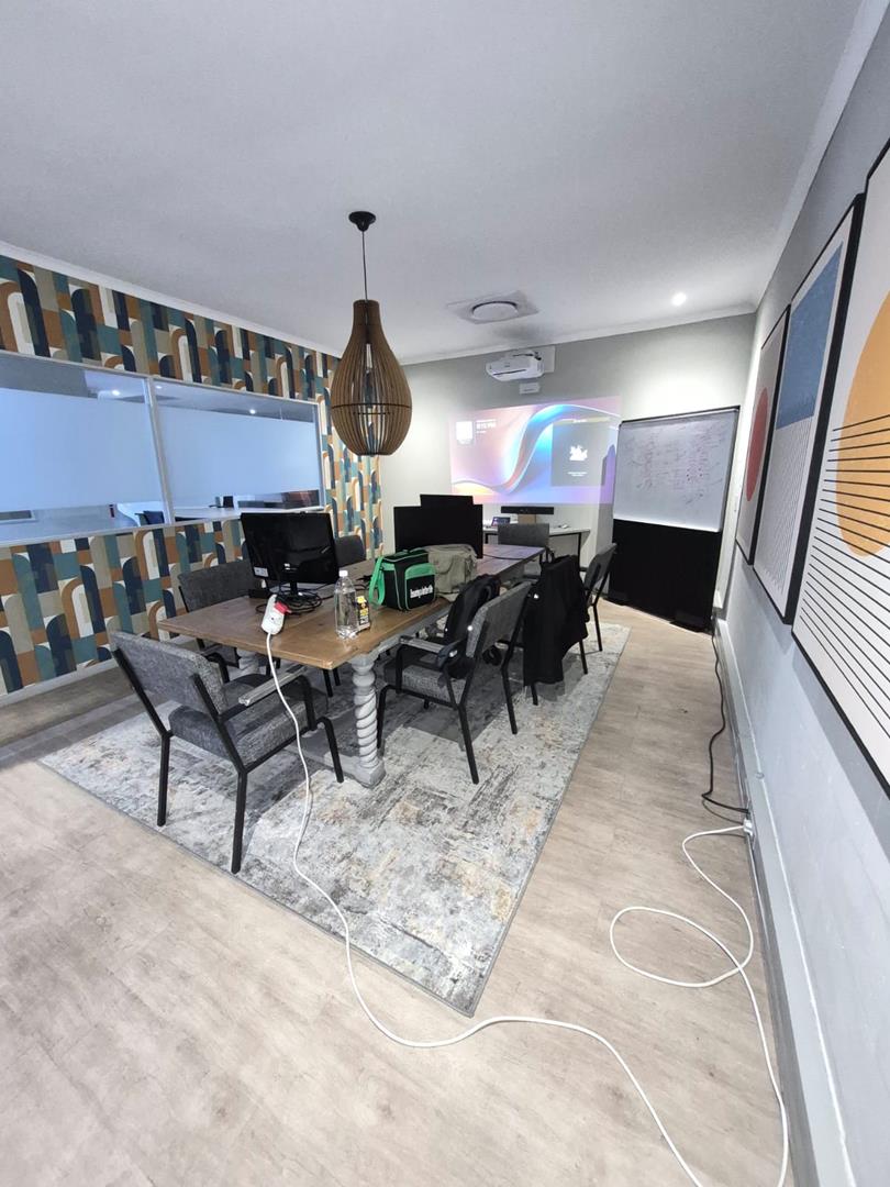 To Let Commercial Property for Rent in Pinelands Western Cape